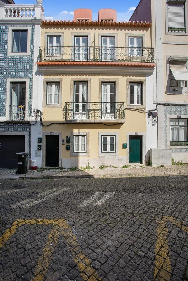 Modern 2 Bedroom Apartment In Estrela With Outside Terrace! Amazing For Families, Couples, Friends Lisbona Esterno foto